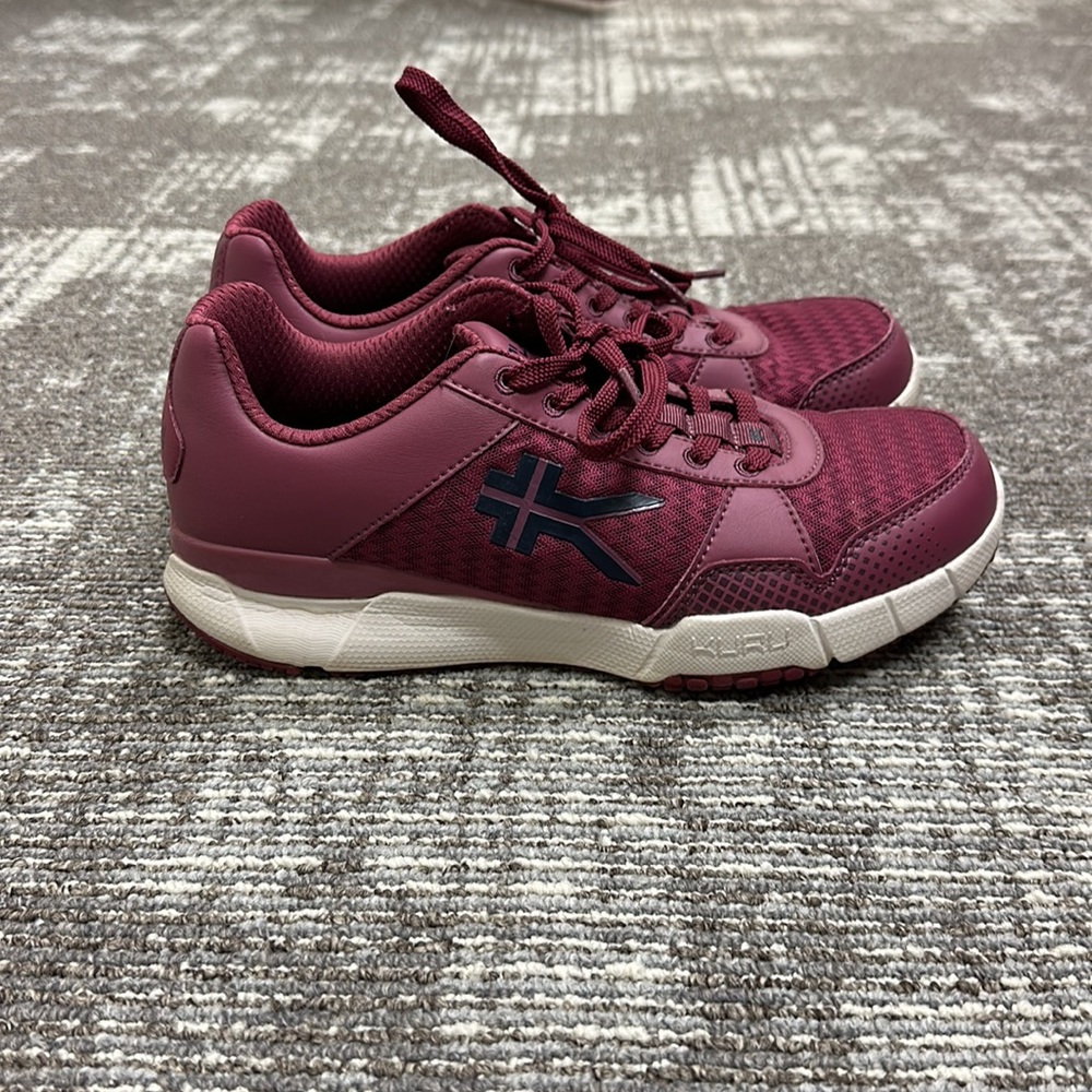 Women’s KURU Quantum Sneaker